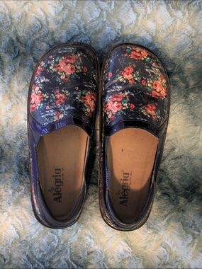 Alegria Women's Navy Floral Slip-On Shoes